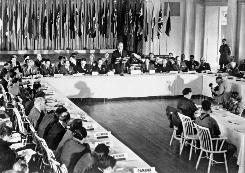 Conferința de la Bretton Woods