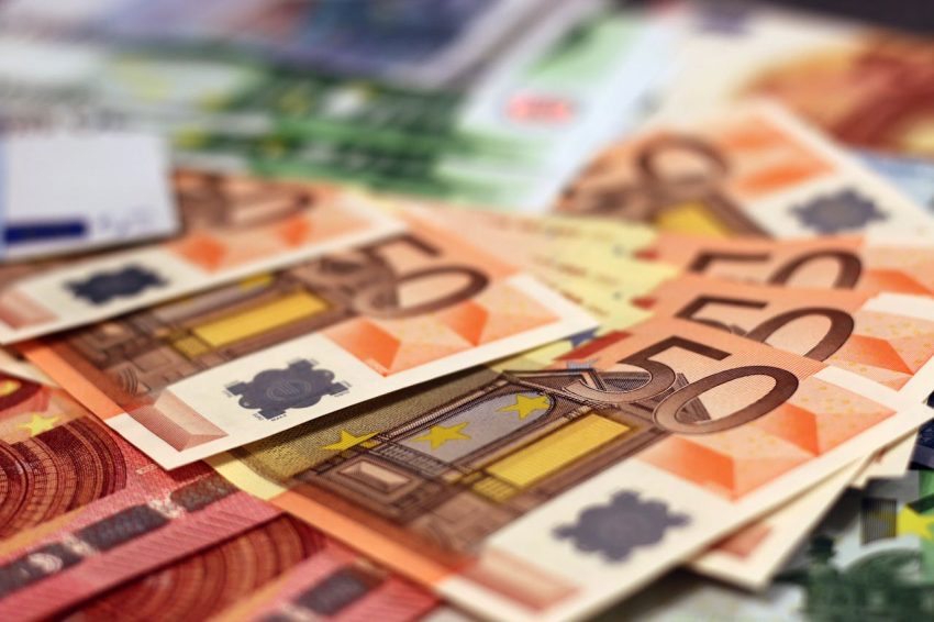 Cum îți faci un fond de urgență: cât, cum și unde îl păstrezi