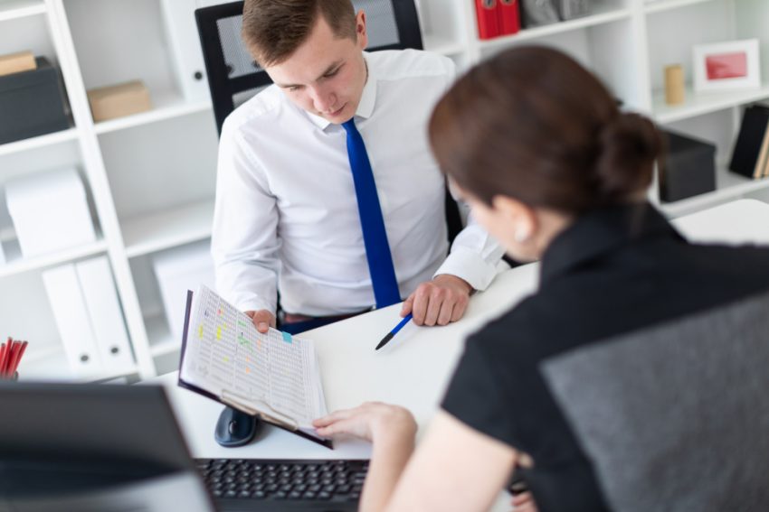 serviciile de administrare a personalului